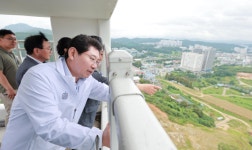 이상일 용인특례시장, 삼가2지구 민간임대주택 현장 찾아 대체 출입로 조성부지 점검 