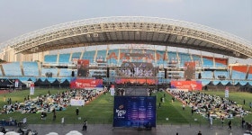 평화를 사랑하며 축제를 접수하러 왔다 K-인디뮤지션들, 3만여 관객 앞 극한 희열 선사