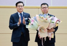 정영재 함양군농협조합공동사업법인 대표 대통령 표창 수상