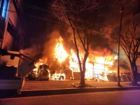 충남 홍성 목재철물 야적장서 불...1억9천2백만 원 피해