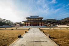 김해가야테마파크, 첫 가야 왕궁결혼식…다문화 부부 두 쌍 선정