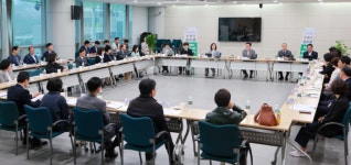 이상일 용인특례시장, 올해도 교장들과의 간담회 시작...학교별 현안 해결 논의