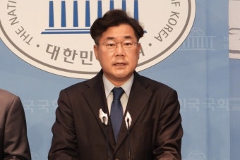민주당 원내대표 박찬대 단독 출마…3일 찬반 투표