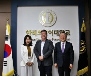 한국외대,  메타 허욱 부사장 초청  HUFS 특강