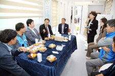 진해 석동근린공원 내 이동노동자 무인 쉼터 문 열었다