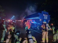 공주 인근 대전당진고속로서 염산 유출...소방 방제작업 중