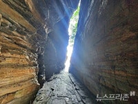 [윤기자와 떠나는 고성 여행] 시간을 걷는 여행, 고성의 감성과 지층을 밟다