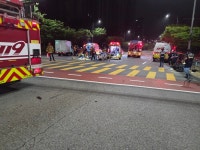 세종시 아름동 사거리서 트럭.오토바이 충돌...2명 중상, 2명 경상