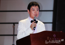 [포토] 유승민, 오늘 사회를 맡았어요~(비욘드더크라운)