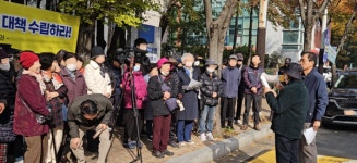 [프리존TV 기획2부] ]장송곡은 멈췄지만 트라우마는 남았다…평택시청 서문앞 주민들 거리로 나서다