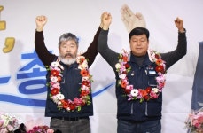 화학노조 3선 출신 김동명 한국노총 위원장, 30년 만에 3연임