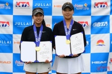 김다인희 16세부 단식, 복식 석권