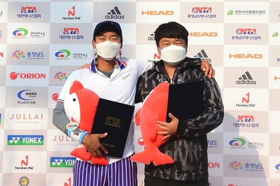 ?src=http%3A%2F%2Fimgnews.naver.net%2Fimage%2F5553%2F2020%2F11%2F14%2F0000002558_006_20201114074656636.jpg&type=sc960_832