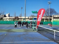 한겨울 테니스 배우기 열풍