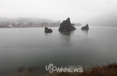 충북 단양에서 가볼만한 곳으로 첫손가락에 꼽히는 도담삼봉