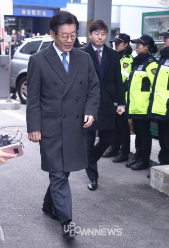 [업다운포토] 이재명 경기지사, 선거법 재판 첫 걸음