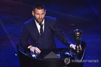 메시, '노쇼' 호날두 제쳤다…역대 최다 6번째 FIFA 올해의 선수