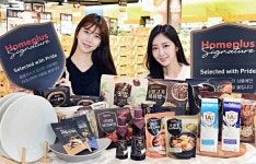 이제 PB는 프리미엄 브랜드다...홈플러스 시그니처, 고급화로 폭풍성장. 전 카테고리 걸쳐 품질 투자 집중