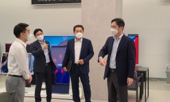 이재용, 삼성디지털프라자 깜짝 방문…프리미엄급 가전 초격차 승부수 띄운다