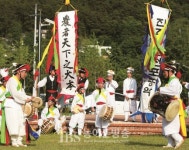 <농업인의 날 특집>① 농업인의 날 제정 유래와 의미...삼토(三土) 농민 흙에서 나서, 흙에서 살다, 흙으로 돌아가는 농민