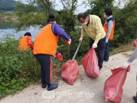 고창군, 성내면 직원 가을 맞이 환경정화 활동 실시