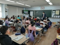 조봉초, 언어코칭 예절교육 실시