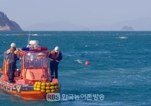 초도 앞 해상 낚시어선 침몰, 승선원 9명 구조