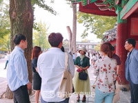 수어통역·유럽언어 해설사 찾아요