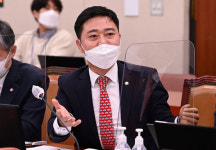 지성호 중도 확장성 있는 안철수와 뛰겠다…與 청년최고위원 경쟁도 본격화