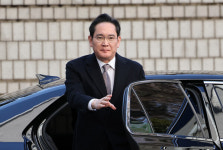 [포토] 운명의 날 이재용 삼성전자 회장, 부당합병 항소심 출석 묵묵부답