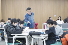 ‘엄마아빠와 함께하는 동아일보 초등글쓰기’ 수강생 모집