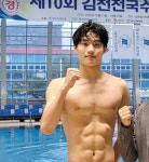 수영 기대주 황선우, 박태환 기록 넘었다
