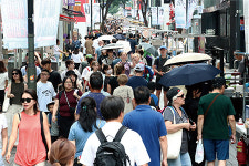 어마어마한 인구의 폭발적인 소비!