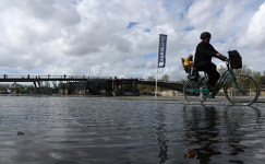 파리올림픽 개막 D-100… 올림픽 코앞인데 ‘센 강’ 때문에 울상