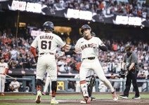 이정후, MLB 통산 10호 홈런 '쾅'