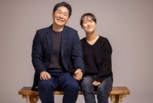 창작 뮤지컬 이상한 나라의 아빠 1월 8일부터 30일까지 CJ Azit 대학로에서 공연