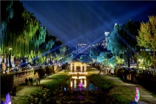 스토리트리, 23일까지 수원화성 미디어아트쇼 개최 특수예술조명으로 가을밤 물들여