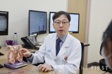 서울아산병원 비뇨의학과 정인갑 교수, 혈뇨 환자 1천 명 이상 대규모 임상 연구