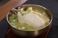 제이디코리아 인터내셔널, 국내산 닭 사용 진 삼계탕 두 번째 특가 론칭