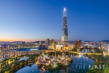 재난에도 끊기지 않는 통신…안전한 초고층 빌딩 만든다... 롯데물산, 롯데월드타워에 국내 육상 1호 스타링크 도입