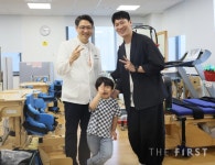 롯데웰푸드(주) 보바스병원하남점 | "장애아동 치료 환경 개선 위해"…배우 진선규·박보경, 하남 보바스병원에 1천만 원 기부