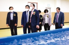 수협, 고흥군 랜드마크로 다시 태어나다… 전국 최초 청정 위판장 완공