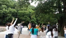 아이들의 오감 자극 창의성을 위한 숲놀이 교육