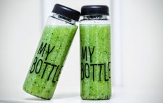 MBN 알토란과 엄지의 제왕, KBS 아침마당 등으로 유명한 신동진 한의사의 『신동진의 탐나는 해독주스 : 밥상닥터 신동진의 오장 해독... 