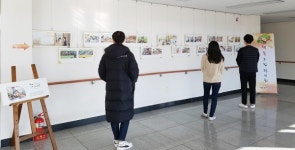 아빠는 회사에서 내 생각해? 울주도서관, 그림책 원화 전시회 개최