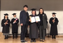 안산시 평생학습관, 자서전쓰기 뷰티크리에이터 양성과정 등 제3기 인생대학 수료식