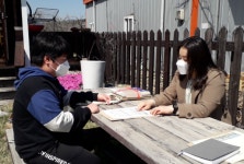 청도 모계중학교, 코로나 19로 인한 온라인 개학에 앞서 길거리 상담 실시