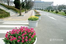 군포시청, 코로나19 확산 방지 관내 학교에 열화상 카메라·마스크 지원