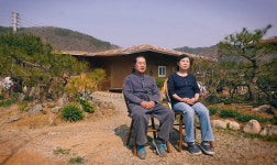 [EBS 건축탐구 집] 부부가 지은 집 함경도 외통집과 강원도 영월 무릉도원면의 흙집