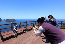 [EBS 한국기행] 울릉도에서 뱃길 20분, 우리들만의 낙원 '죽도'에서 더덕밭을 일구는 부부의 행복한 일상